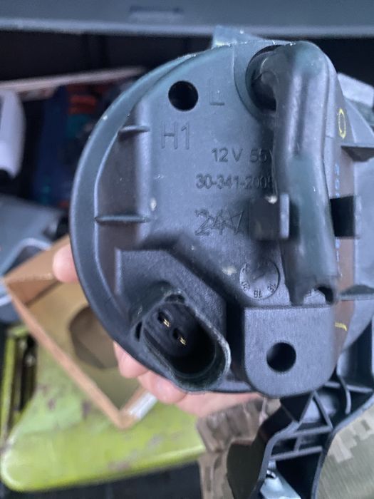 Протитуманка ліва(з водійської сторони)