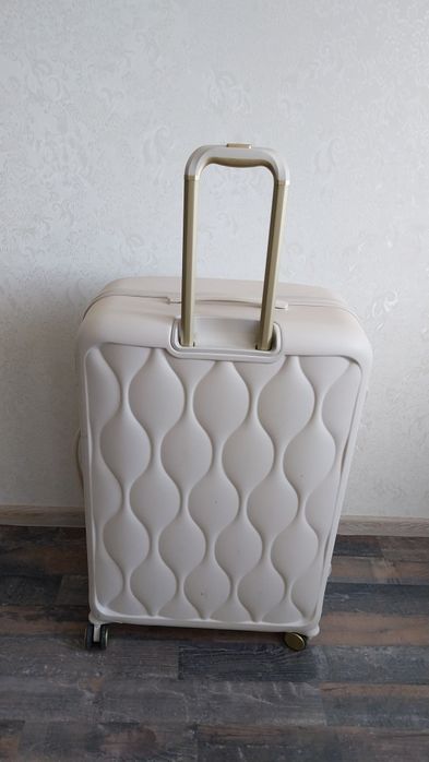 Валіза велика якісна