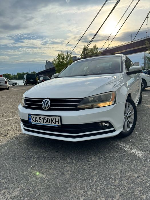 Продається Volkswagen Jetta SE 2015