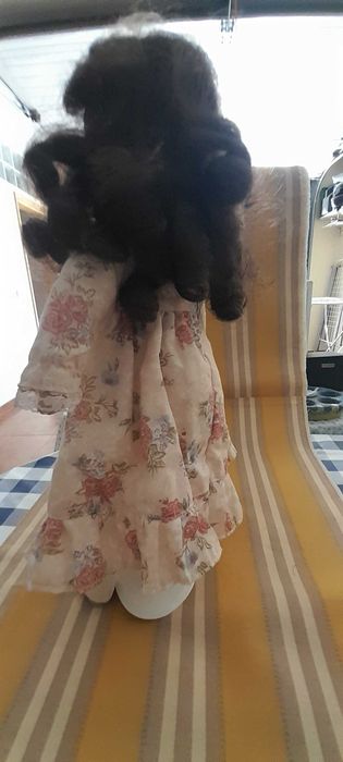 Boneca de loiça - 40 cm, vestido de flores