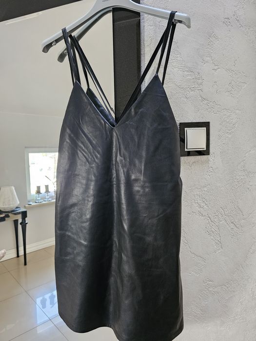 Sukienka z eko- skóry