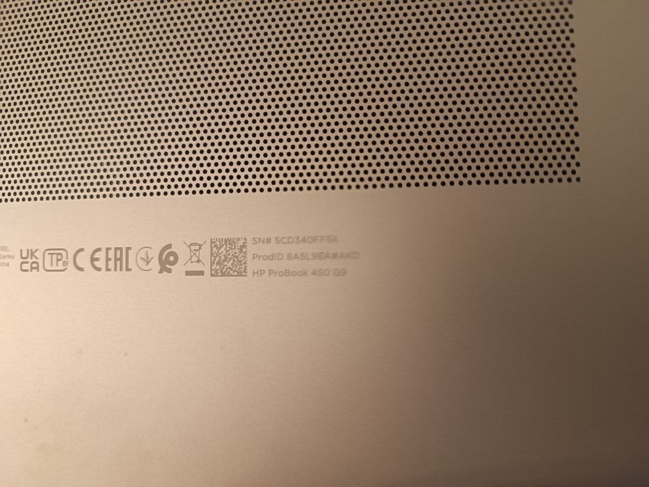 HP Probook 450 G9 zalany