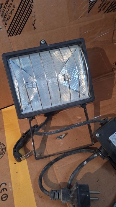 Halogen, oprawa halogenowa 500 W