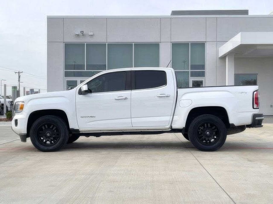 GMC Canyon      2018