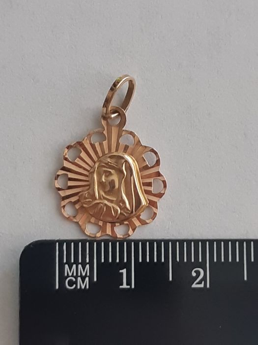 Złota zawieszka medalik Matka Boska  585
