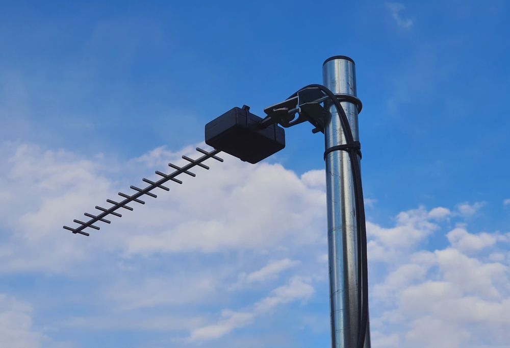 Antena 2.4 Ghz 16 dBi 2m sma rp sma N nierdzewka INTERNET kamera fotowoltaika sieci wifi