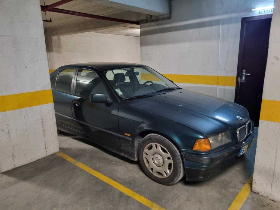 Vendo BMW E36 Série 3 Sedan 318 TDS, 90 cv