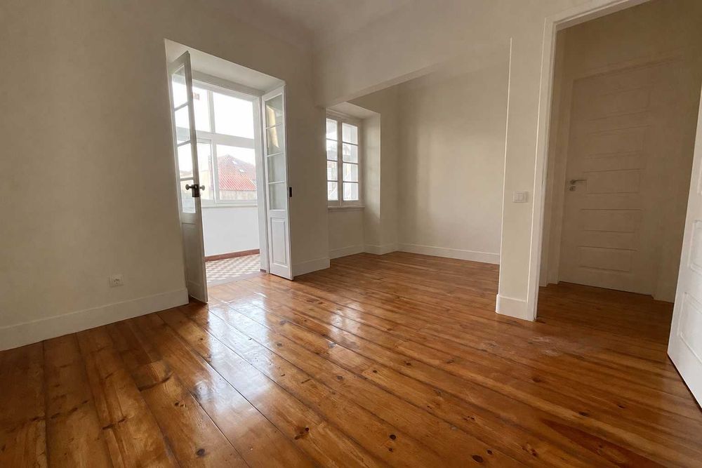 Arrendo apartamento T3+1 muito central em Santarém