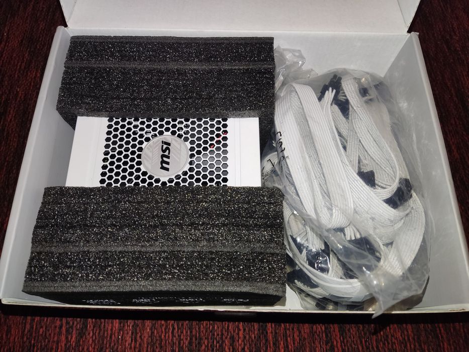 Блок живлення MSI A850GL pcie5 850w 80+ gold White