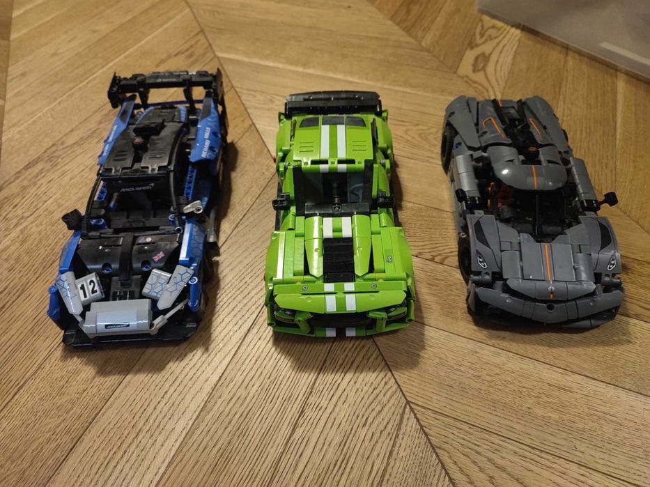 3 pojazdy LEGO Technic: 42138, 42123 oraz