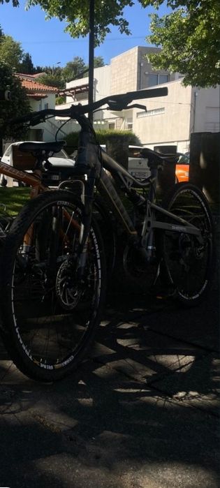 Vendo bicicleta BTT boa