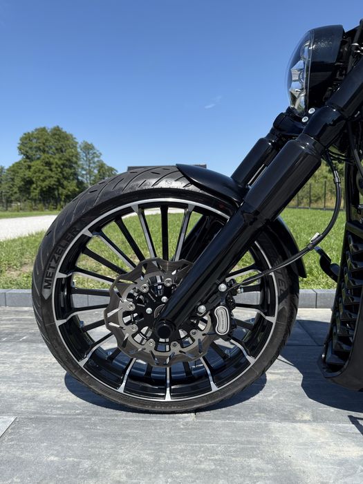 Harley-Davidson Brekout 117 1.9L#zarejestrowany#black series#niski przebieg ducati mvaugusta