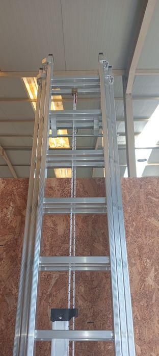 Escada Tripla 3m (7m Úteis) c/ Corda Degrau Quadrado Nova - Fábrica