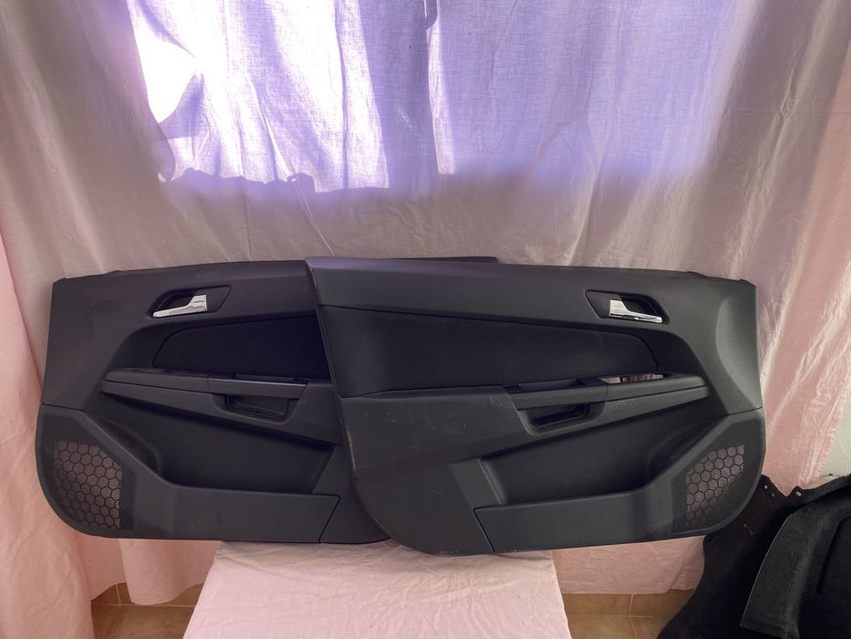 Opel  Astra H portas capô farolins deposito limpa vidros etc..,