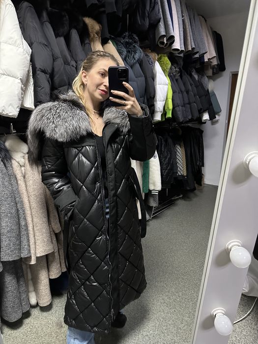 Новинка Зимова довга куртка тренч з капюшоном і хутром чорнобурки