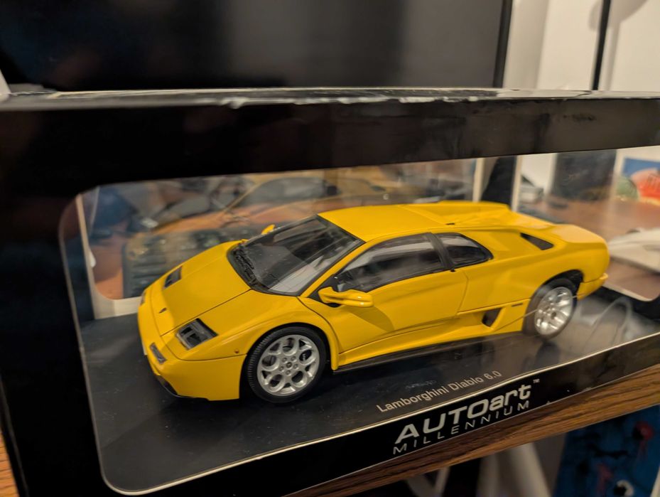 1/18 Lamborghini Diablo 6.0 - [Autoart, Minichamps]