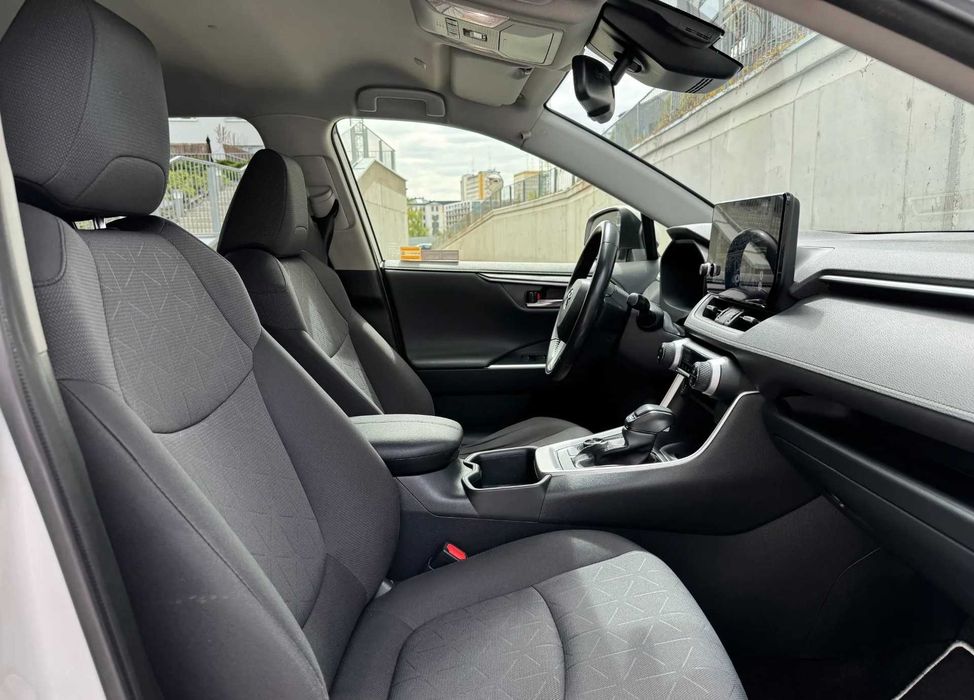 Продам Toyota RAV4 2.5 Hybrid Comfort 4x4 2022 2.5
