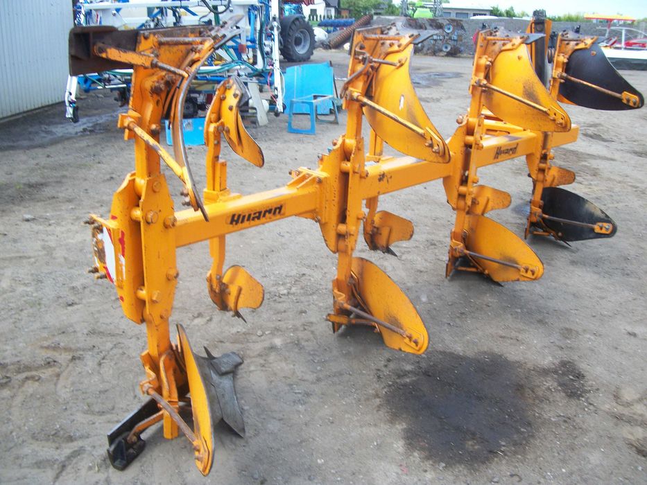Pług obrotowy 4-skibowy Kuhn Multi-Master 110