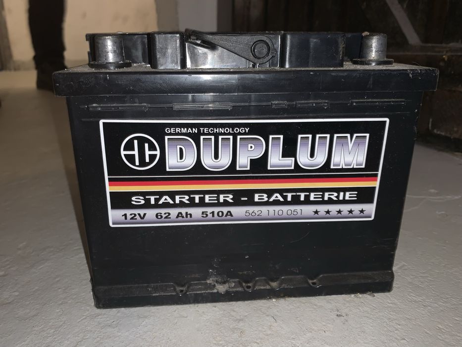 Akumulator 12V 62Ah – używany 1 miesiąc – stan idealny