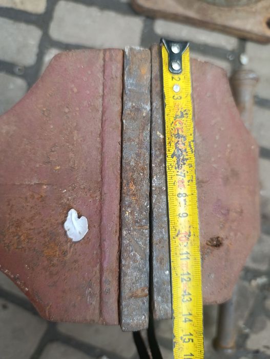 Продам тиски  слесарные