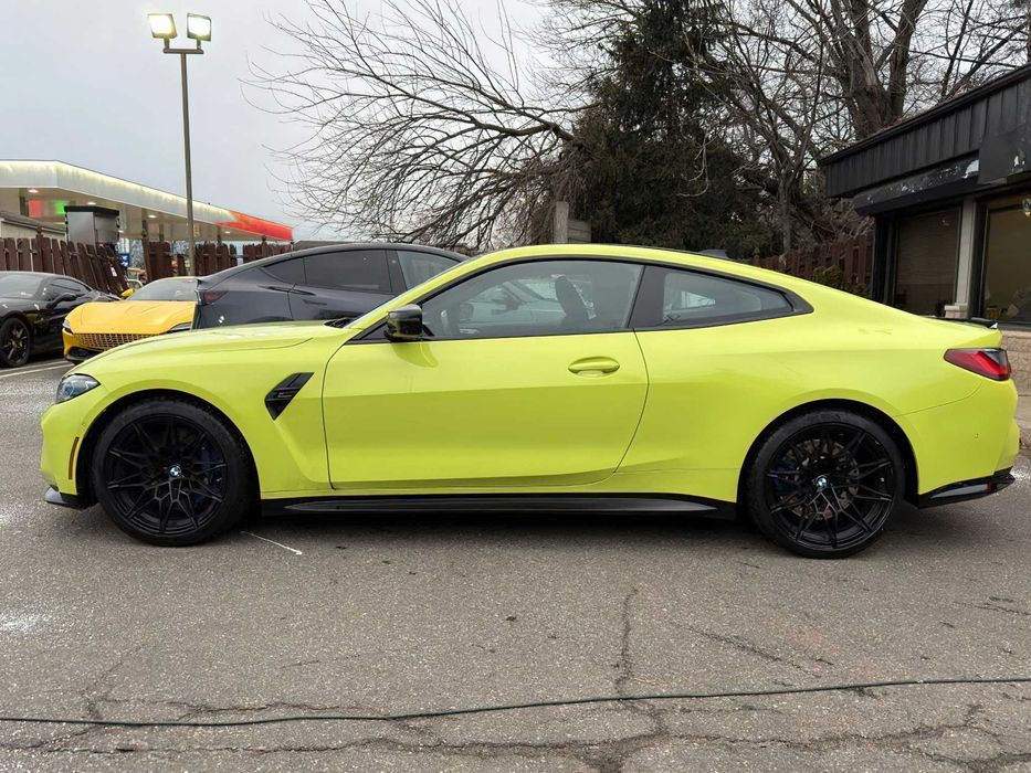 BMW M4 Competition      2021