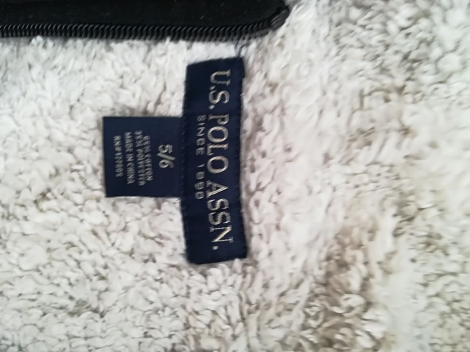 Bluza z kapturem U.S. Polo Assn 5/6lat z Anglii stan b.dobry