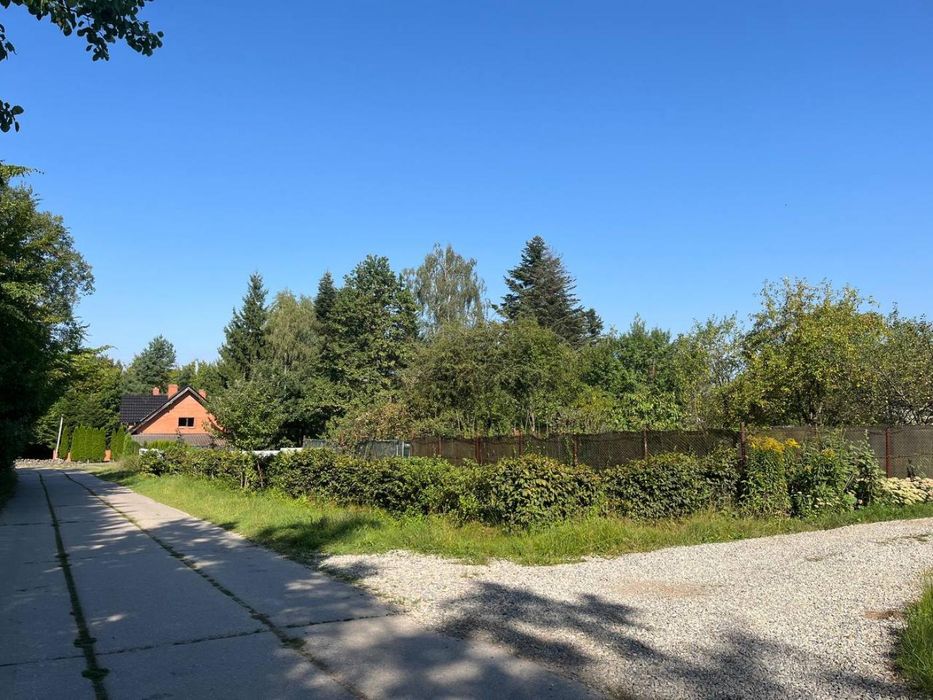 Продаж  земельної ділянки під будівництво