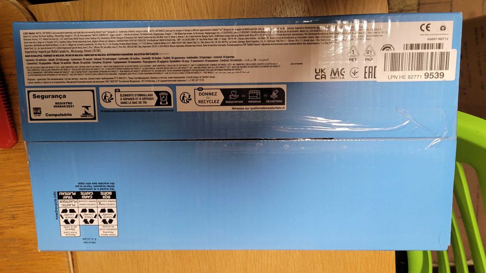 Samochody i ciężarówki Hot Wheels 26-pak zestaw 26 aut w skali 1:64