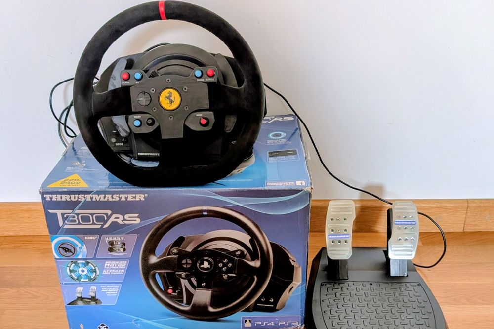 Kierownica Thrustmaster T300RS PC/Playstation plus Alcantara 599XX Evo