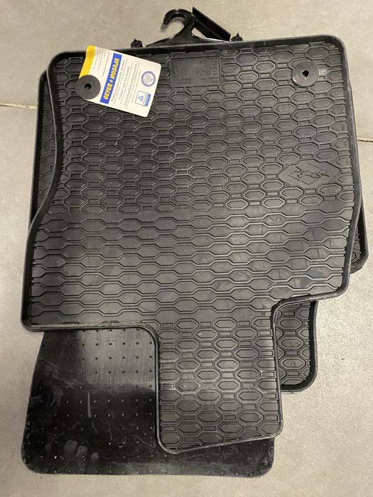 Dywaniki Skoda Octawia III, Golf, Passat, Seat Leon, Audi A3