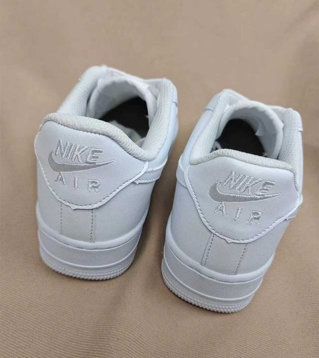 Buty meskie Mokasyny Nike_Air_Force_1_Low '07_Biały R.44