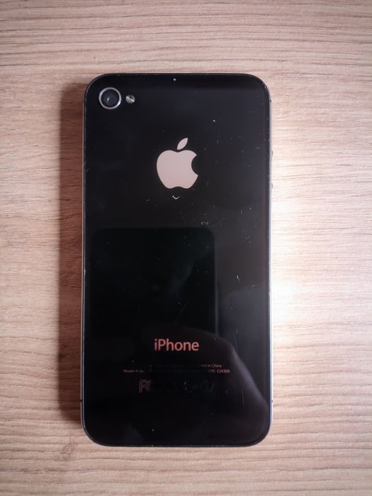iPhone 4S – z kontem iCloud / bez blokady iCloud