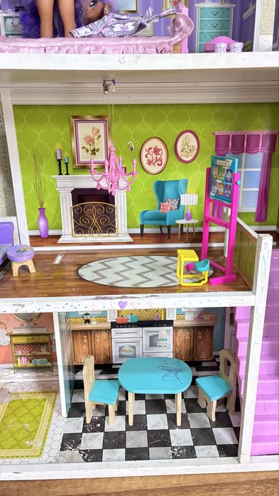 Будинок для барбі або LOL