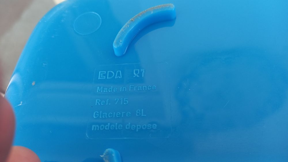Geleira ou Glaciar marca EDA de 8 L mais duas casetes de gelo
