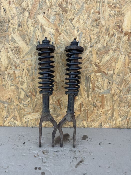 Передні стойки Honda CR-V 1 пружини+амортизатори