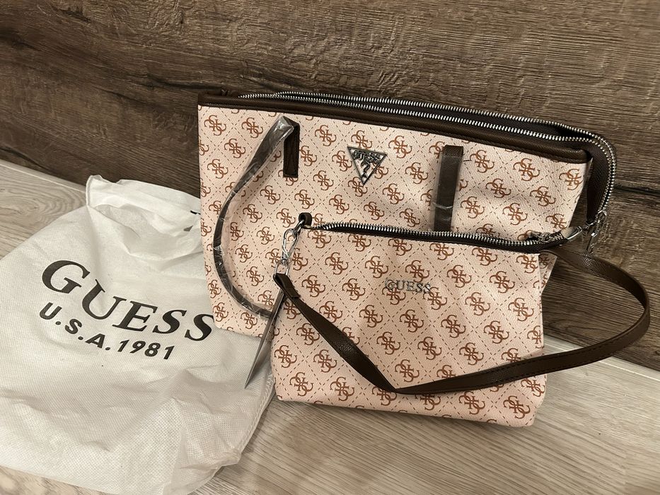 Zestaw dwóch torebek guess