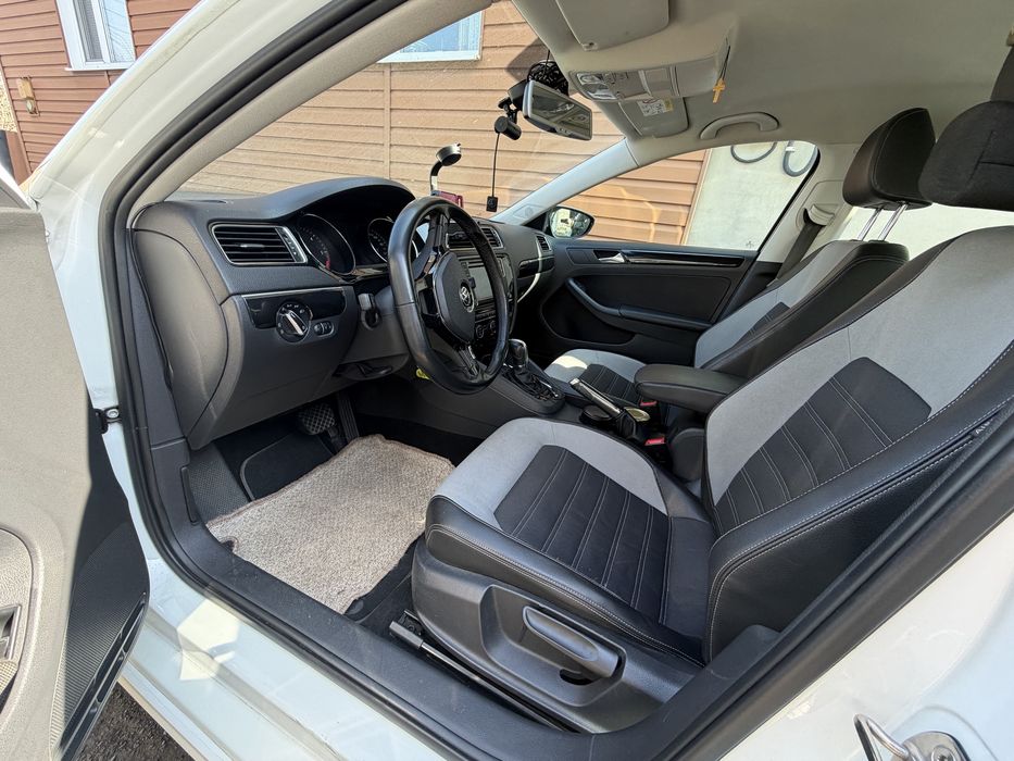Volkswagen Jetta 1.6