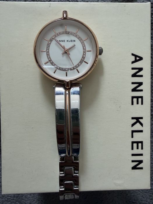 Годинник anne klein