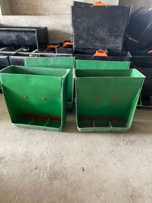 Кормовий автомат, кормушка , дорощування