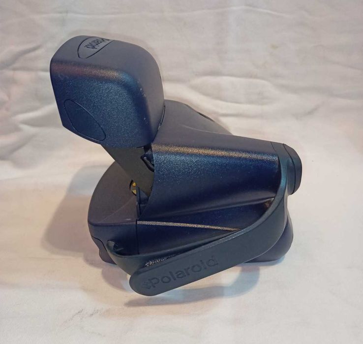 Máquina Fotográfica Polaroid 600