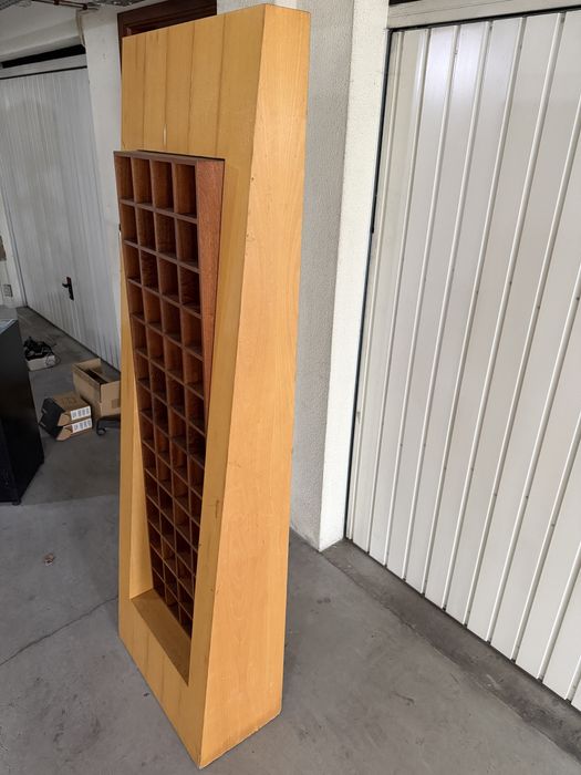 Expositor / estante de madeira