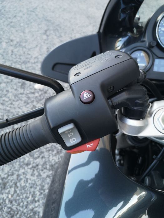 BMW K 1200 RS com check up feito na BMW