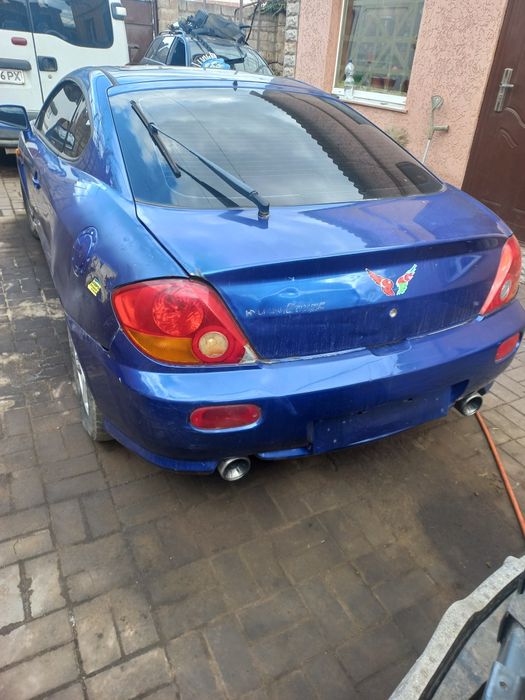 Разбираю hyundai cupe 2003г 2.0i