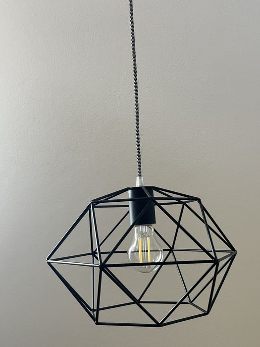 Lampa pokojowa w stylu industrialnym, czarna, hexagon