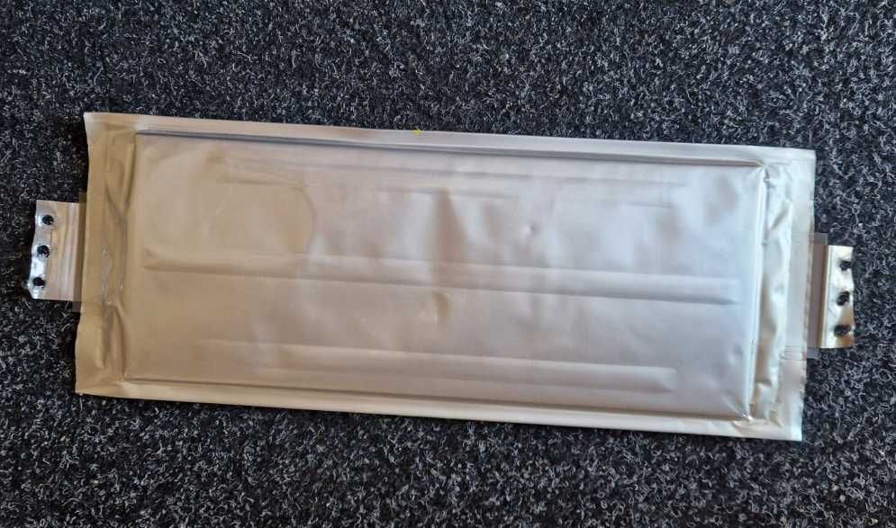 Літій-іонна комірка LG Chem LGX B10A 135Wh — 37,5Ah Li-ion