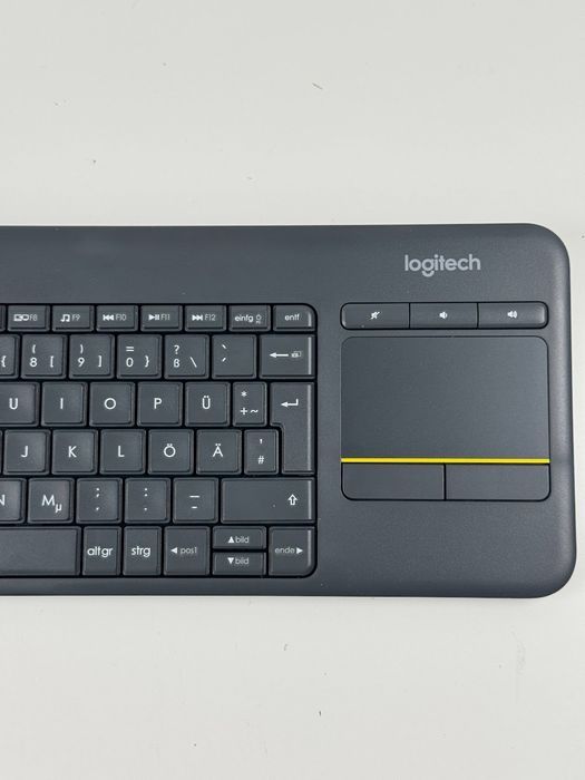 Klawiatura bezprzewodowa z touchpadem Logitech K400 Plus Black DE (920-007127)