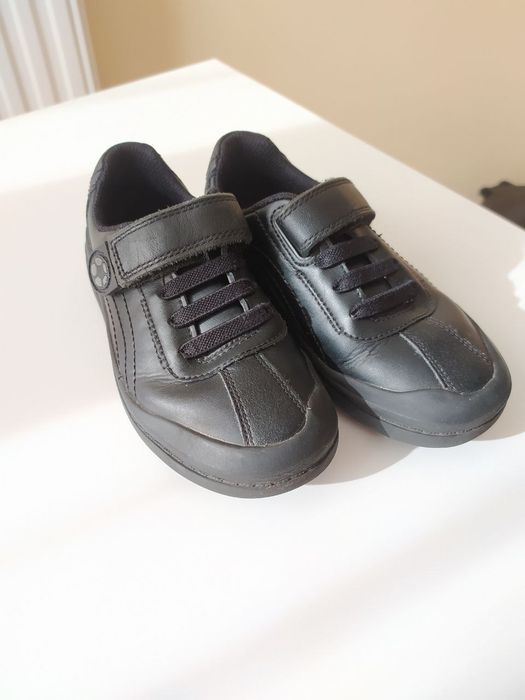 шкіряне взуття clarks 28 р на хлопчика