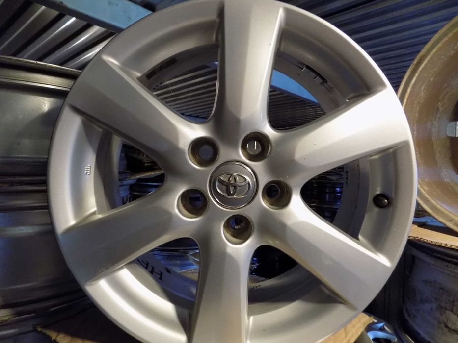 4 x oryginalne Felgi Alu 17 5x114,3 Toyota