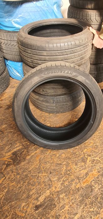 Komplet opon Goodyear eagle f1 225/45 R18