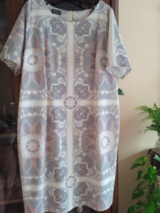Sukienka rozmiar 52